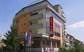 Отель Аквая